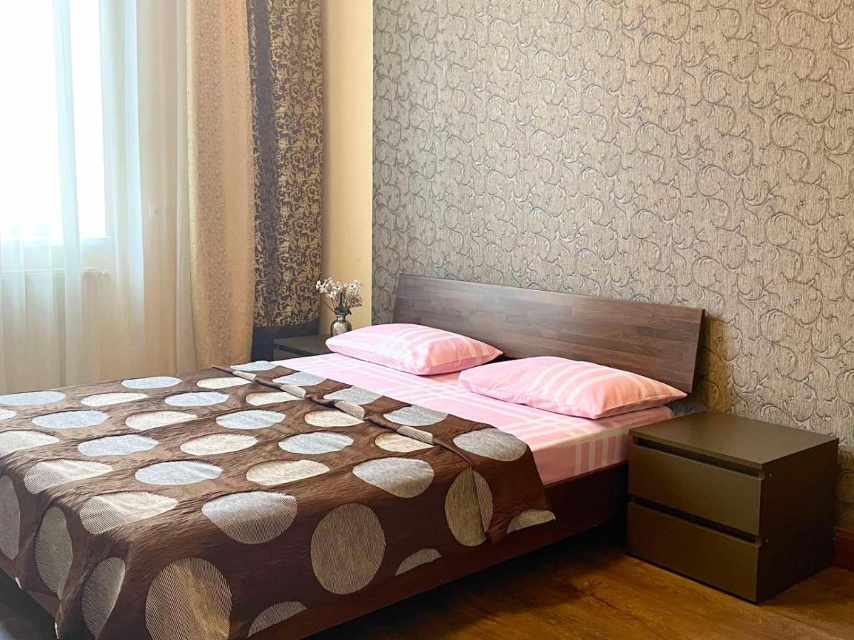 Крехівська 5,Апартаменти В Центрі, Дві Спальні Lviv Exterior photo